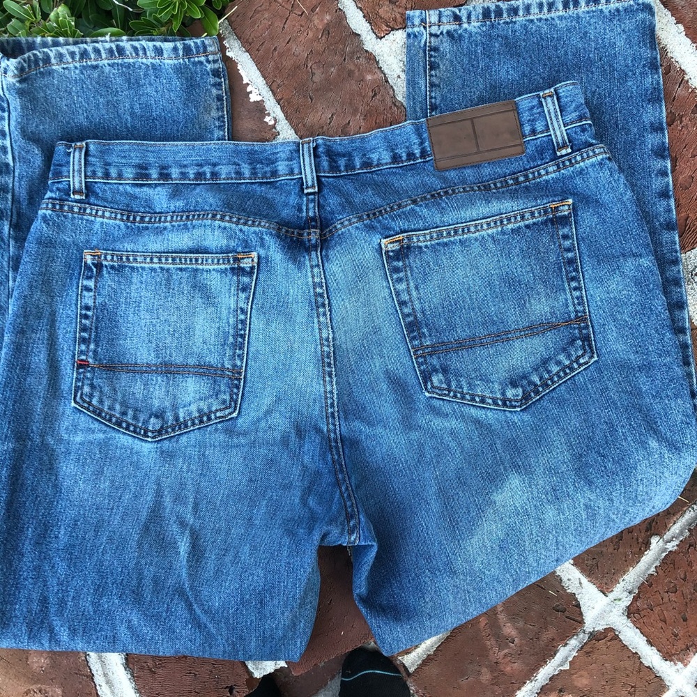 Tommy Hilfiger medium wash jeans size 36 - Picture 6 of 7